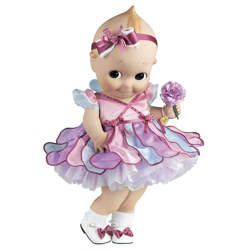 Kewpie is an example of creepy cute (kimo-kawaii). Kewpie was the 1st mayonnaise in Japan (1925). The mascot appeared in 1957.