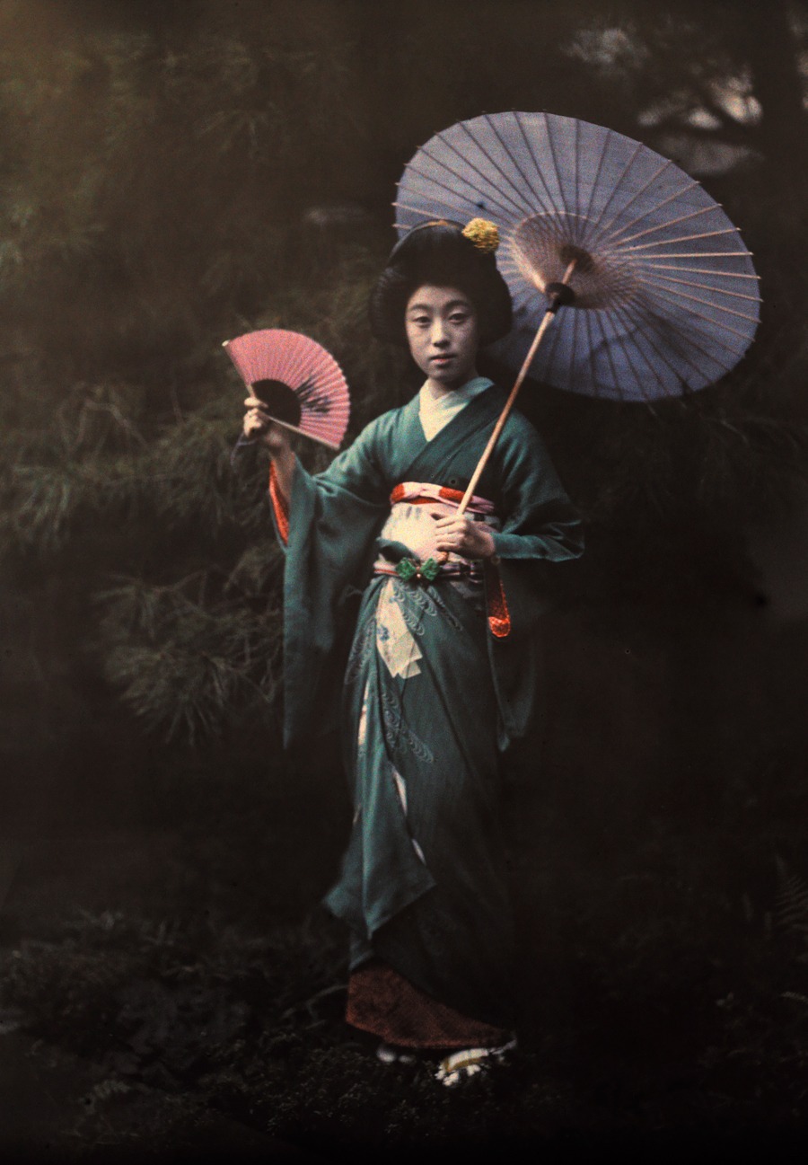 Geisha Kimono Japan Powered